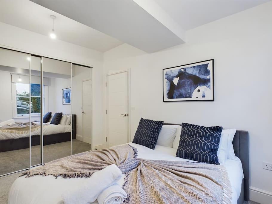Apartament The Grove King Bed Wi-Fi Ev Charger Cheltenham Zewnętrze zdjęcie