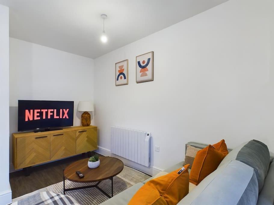 Apartament The Grove King Bed Wi-Fi Ev Charger Cheltenham Zewnętrze zdjęcie
