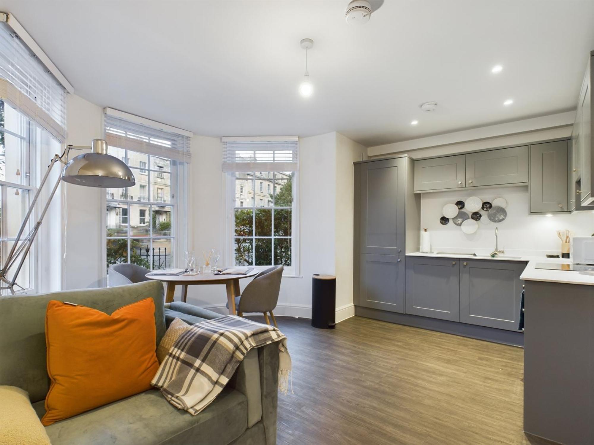 Apartament The Grove King Bed Wi-Fi Ev Charger Cheltenham Zewnętrze zdjęcie